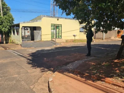 Homem é morto com 12 tiros escondido em cozinha em Costa Rica