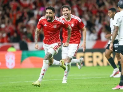 Internacional vence Corinthians e abre vantagem nas oitavas